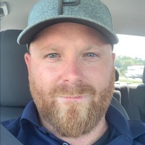 Meet your Posher, Derek